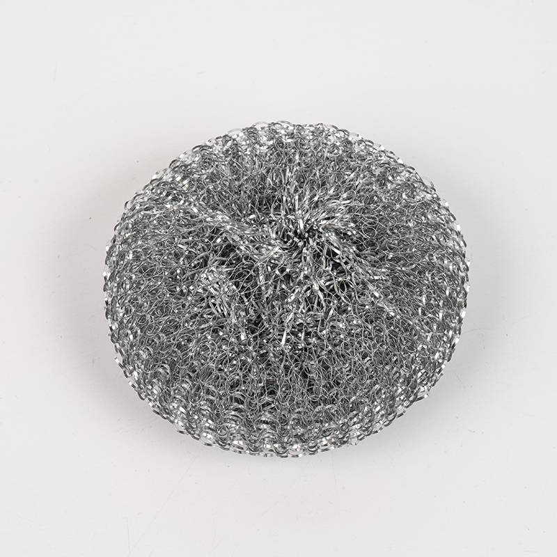 Qual é a diferença entre os efeitos de remoção de ferrugem de escovas de arame de aço, escovas de arame de cobre e escovas de nylon?